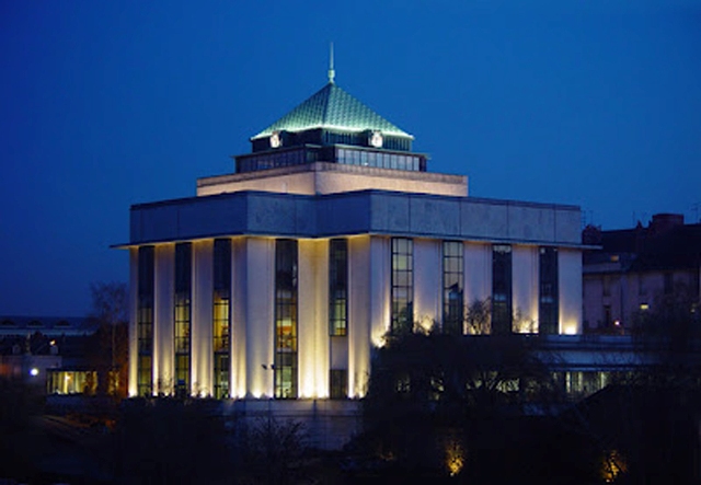 01-Bibliothèque Tours nuit