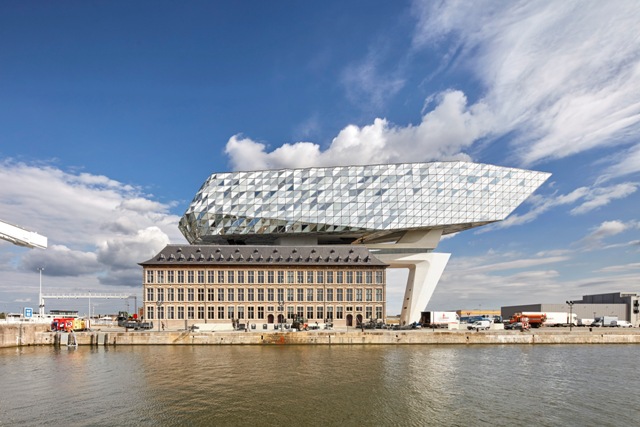 A Anvers un paquebot de cristal signé Zaha Hadid Architects