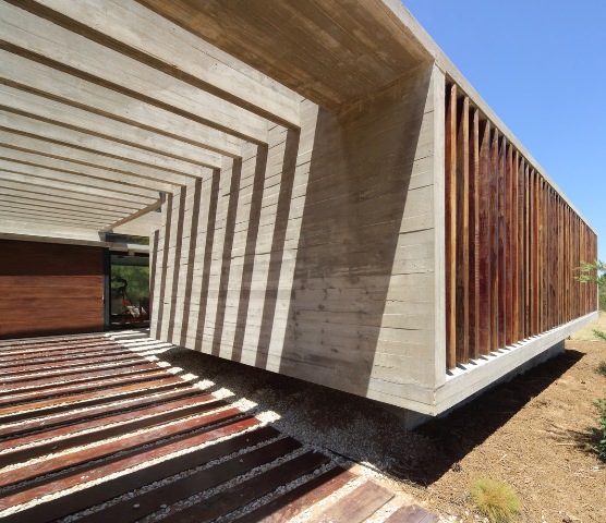 « S & S House », la maison de vacances en béton