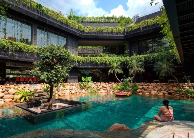 A Singapour, les jardins luxuriants sont dans la maison