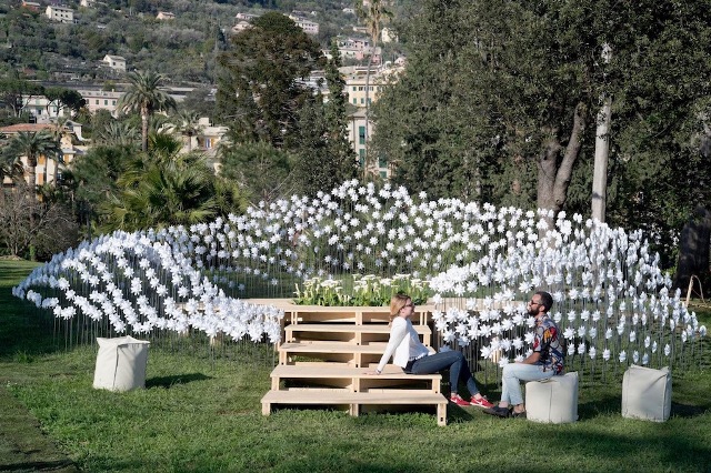 A Genova l’installation florale qui sent bon l’architecture