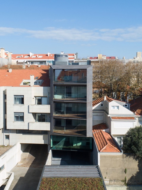 A Porto, un séduisant immeuble résidentiel signé dEMM arquitectura