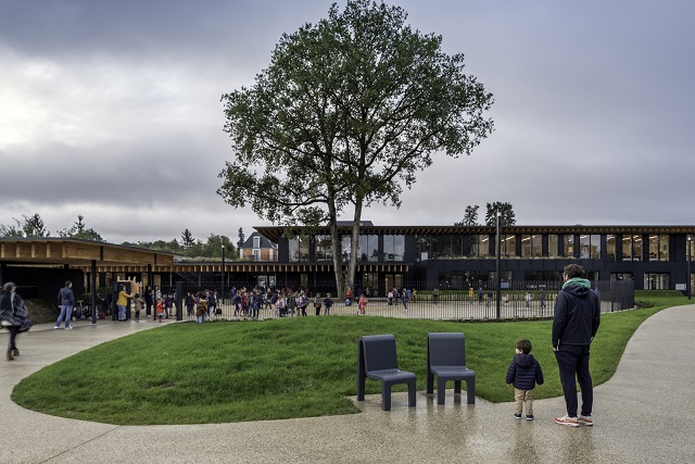 A Saint-Cyr-sur-Loire, l’agence Hessamfar-Vérons signe un projet qui se fond dans le paysage