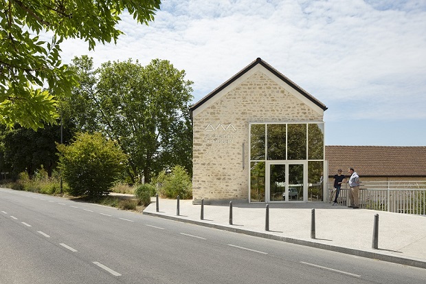 D’un ancien moulin en un lieu de fabrication artistique