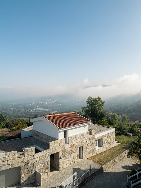 © Ivo Tavares Studio